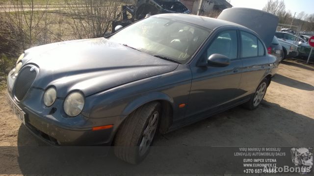 Jaguar S-Type, Седан