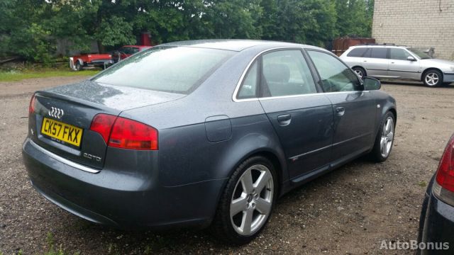 Audi A4, Saloon | 6