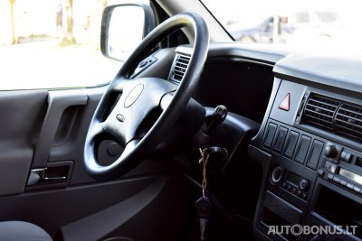Volkswagen Multivan | 1