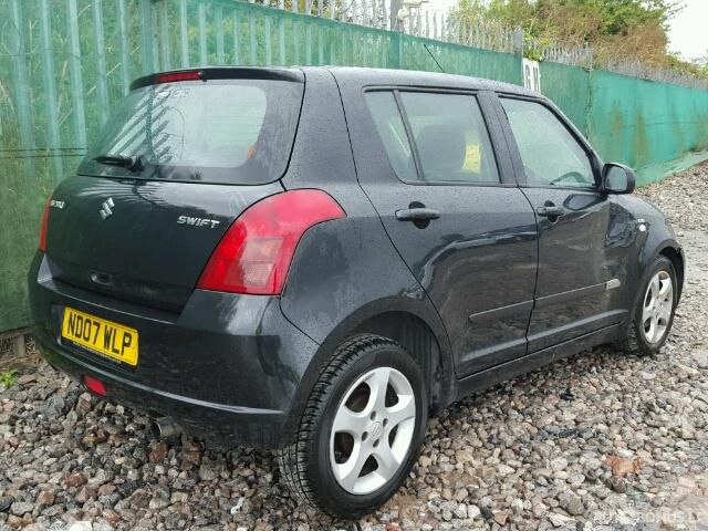 Suzuki Swift, Hatchback | 3