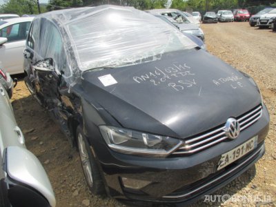 Volkswagen Golf | 1