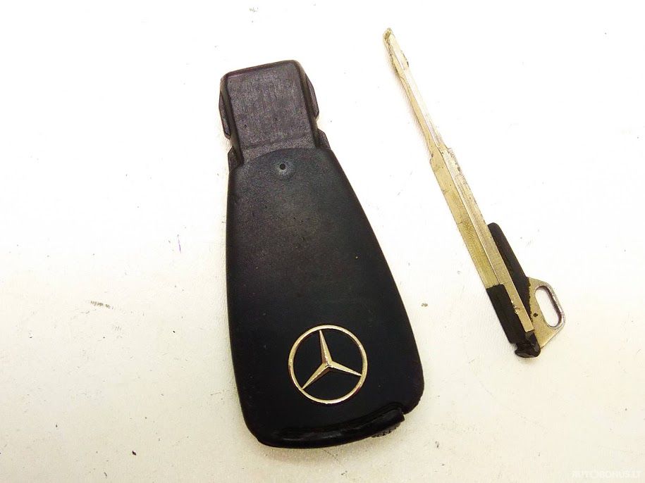 Mercedes-Benz E220, Saloon | 5