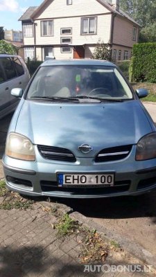 Nissan Almera Tino | 1