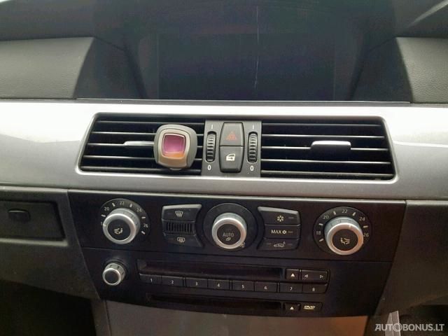 BMW 525, Universalas | 9