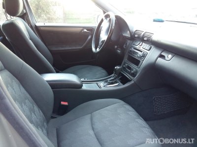 Mercedes-Benz C220 | 3