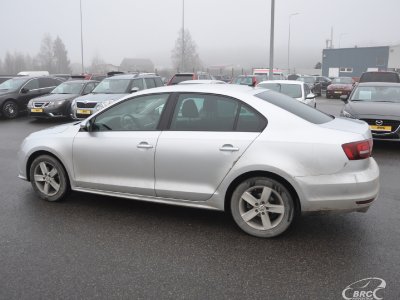 Volkswagen Jetta | 3