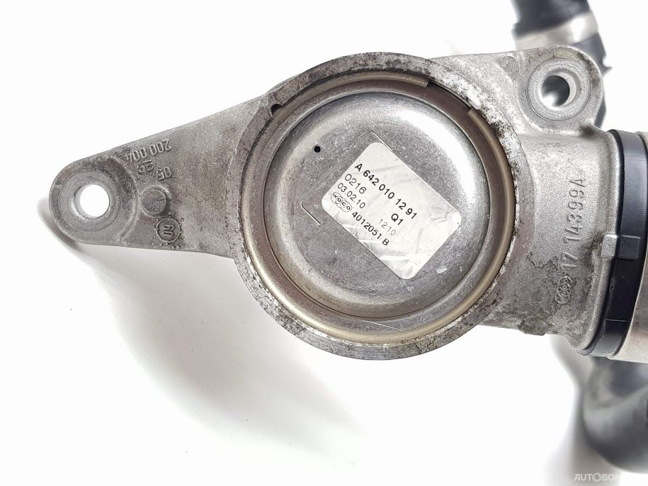 Mercedes-Benz E300, Sedanas | 3