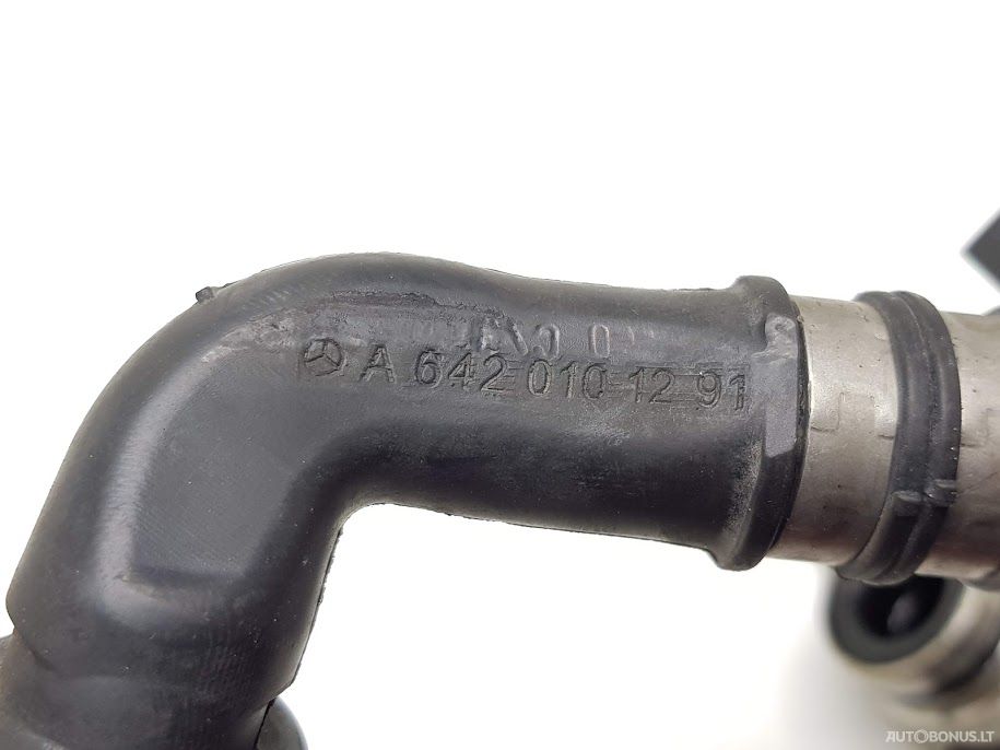Mercedes-Benz E300, Sedanas | 7
