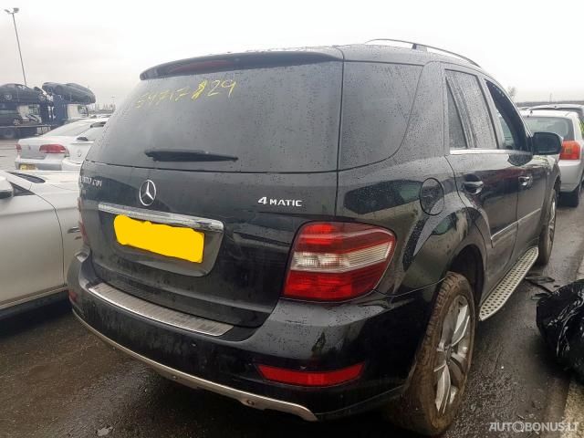 Mercedes-Benz ML300, Cross-country | 2