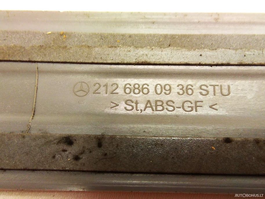Mercedes-Benz E220, Sedanas | 5