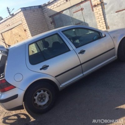 Volkswagen Golf | 1