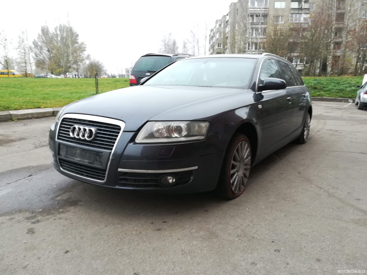 Audi A6, Universal