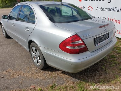 Mercedes-Benz E220 | 1