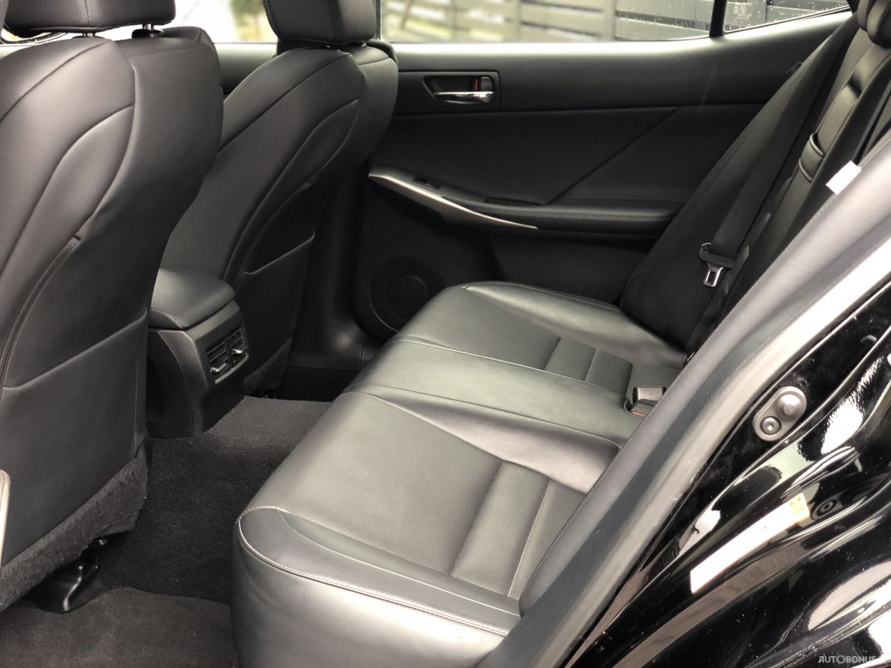 Lexus IS 250 | 14