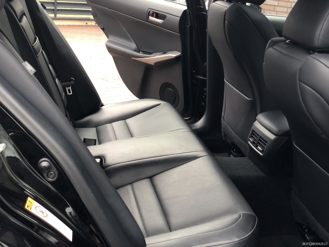 Lexus IS 250 | 15