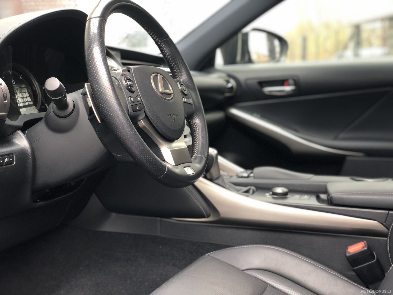 Lexus IS 250 | 18