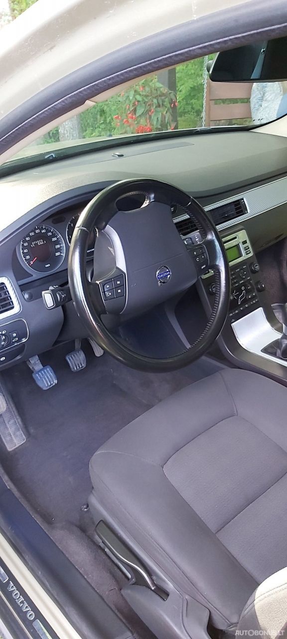 Volvo S80 | 8
