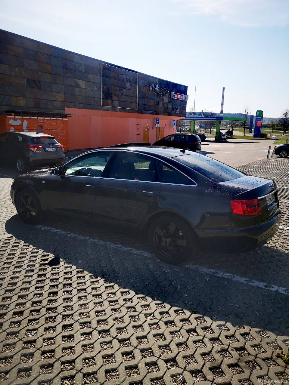 Audi A6 | 4