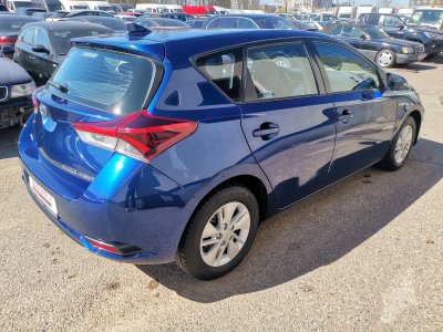 Toyota Auris | 3