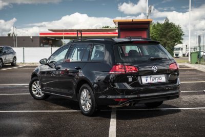 Volkswagen Golf | 3