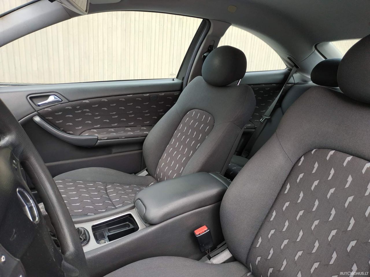 Mercedes-Benz C220 | 5