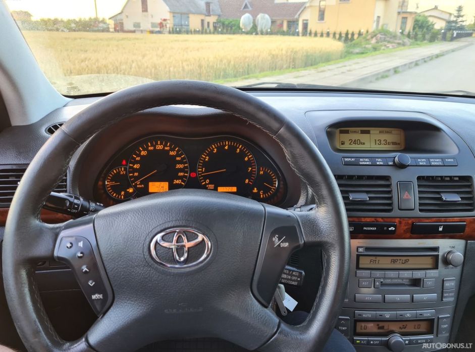 Toyota Avensis | 9
