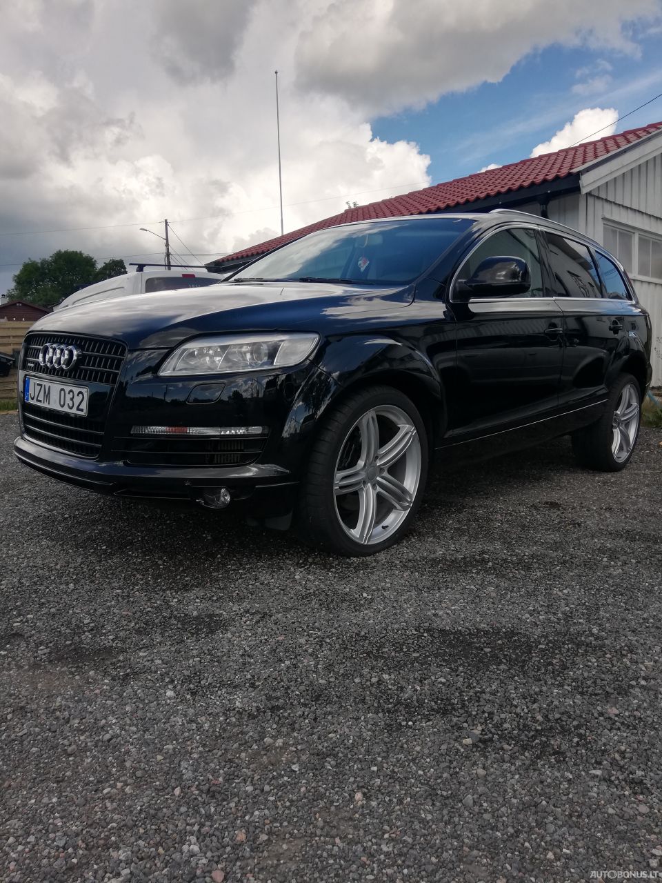 Audi Q7 | 9