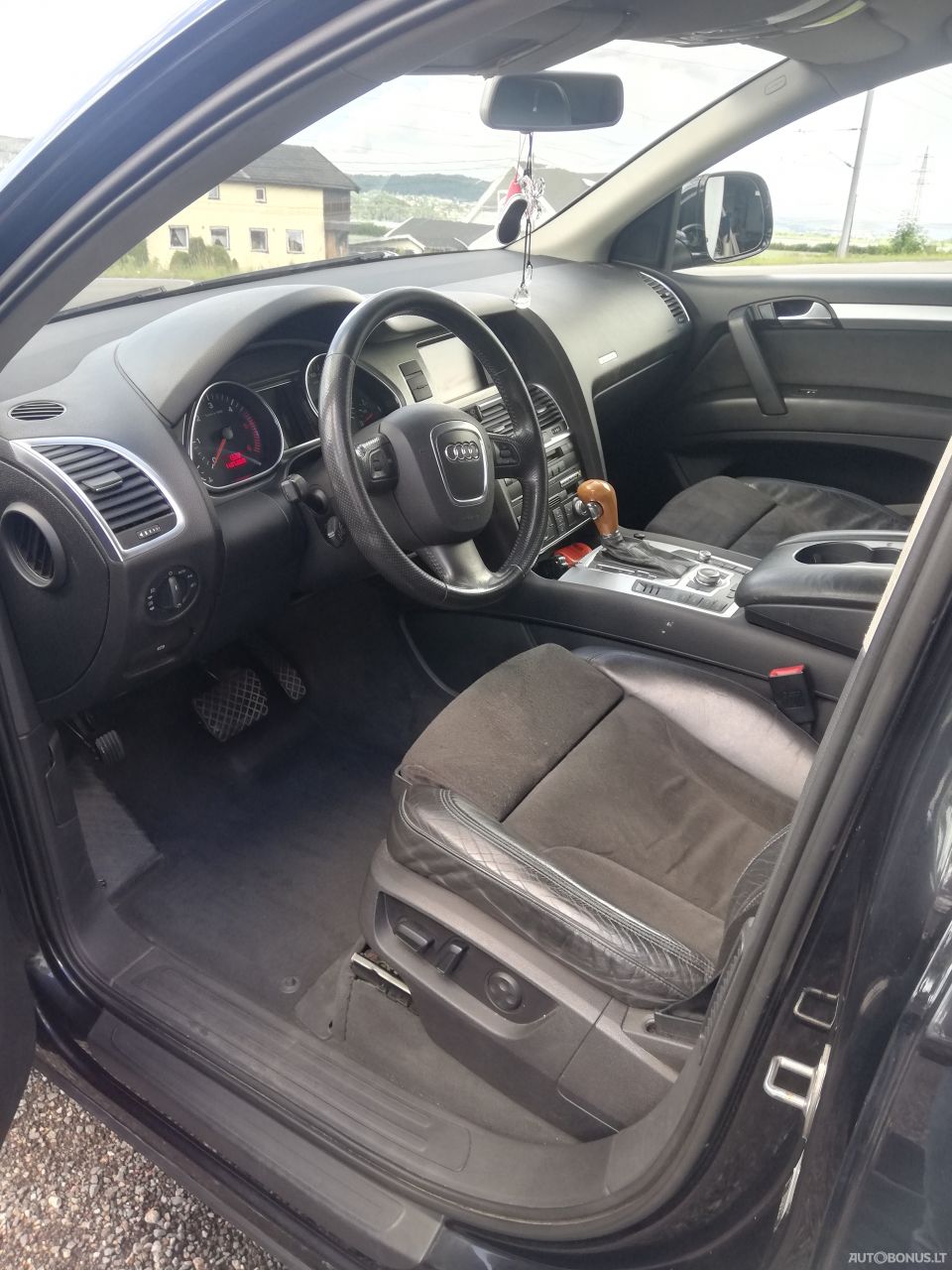Audi Q7 | 2