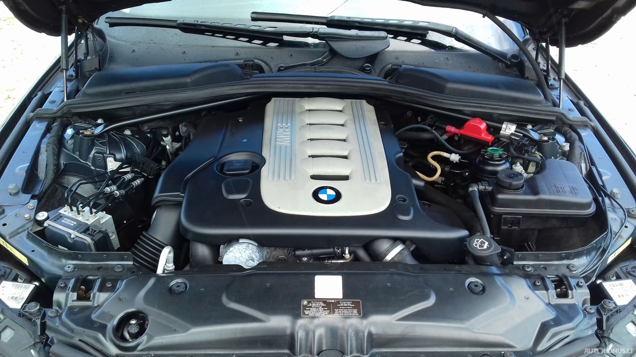 BMW 525 | 7
