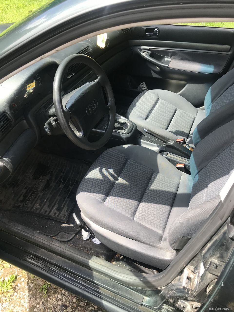 Audi A4, Sedanas | 4