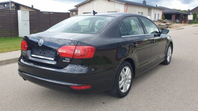 Volkswagen Jetta | 2