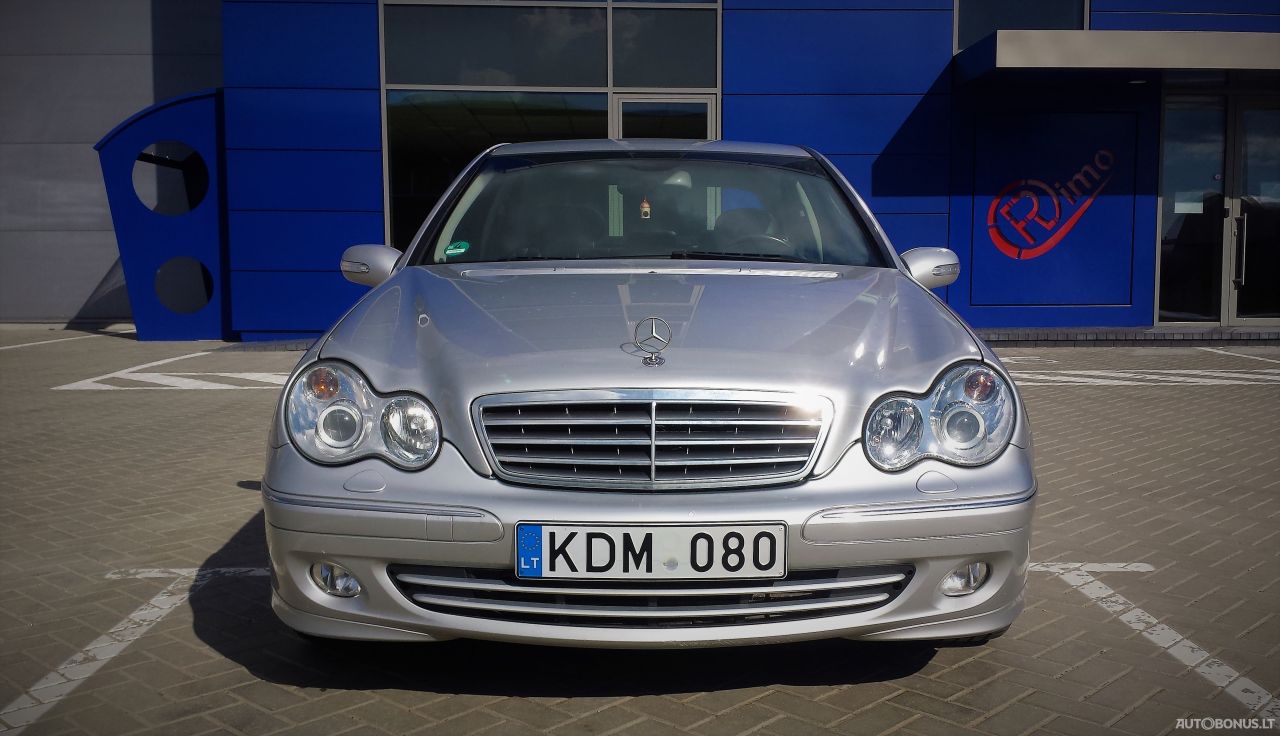 Mercedes-Benz C220 | 13