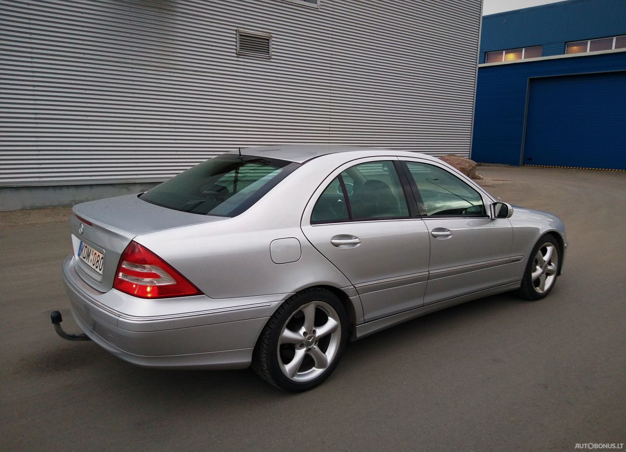 Mercedes-Benz C220 | 4