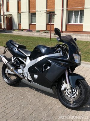 Yamaha FZR, Super bike | 1