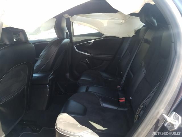 Volvo V40, Universalas | 3