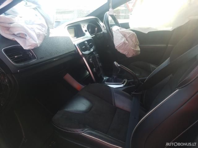 Volvo V40, Universalas | 4