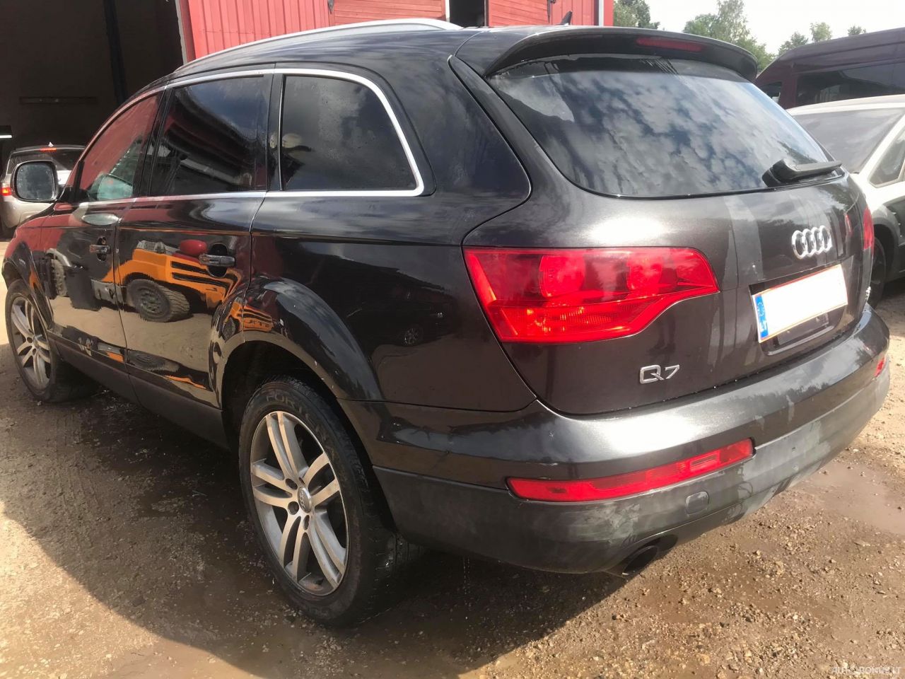 Audi Q7, Visureigis | 3