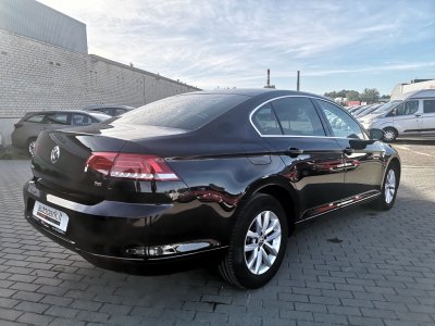 Volkswagen Passat | 1