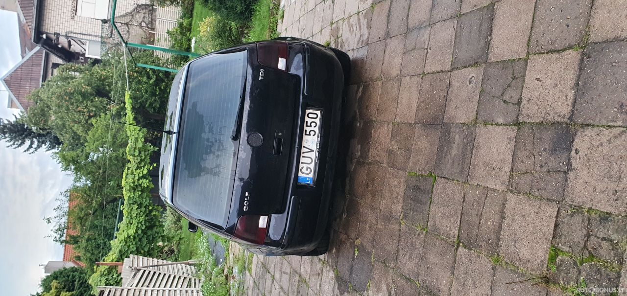 Volkswagen Golf | 1