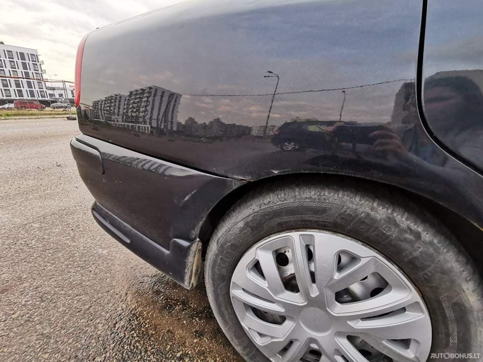 Mitsubishi Carisma | 8