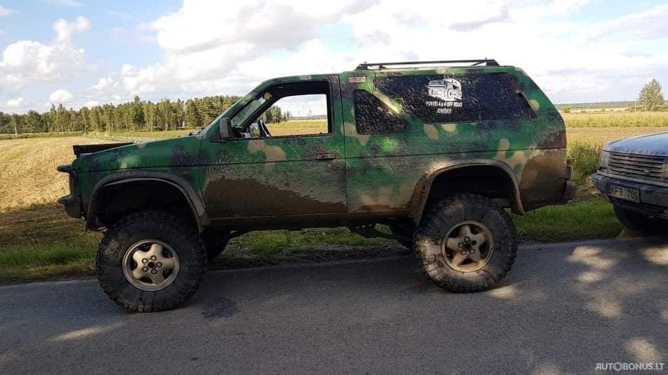 Nissan Terrano | 4