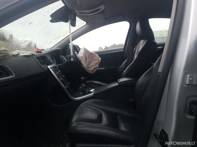 Volvo S60, Saloon | 5