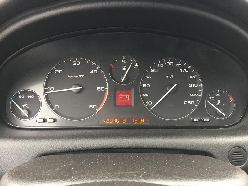 Peugeot, Saloon | 3