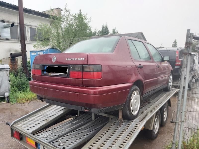 Volkswagen, Saloon | 5