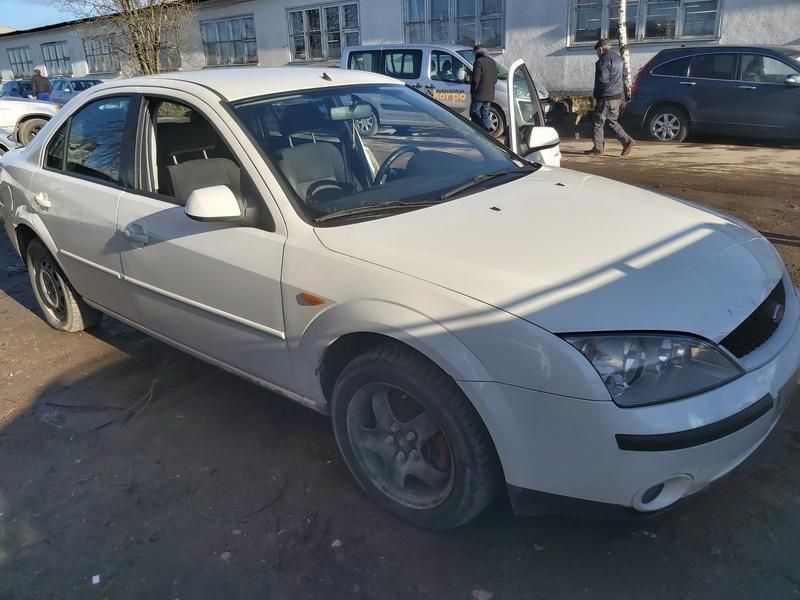 Ford, Saloon