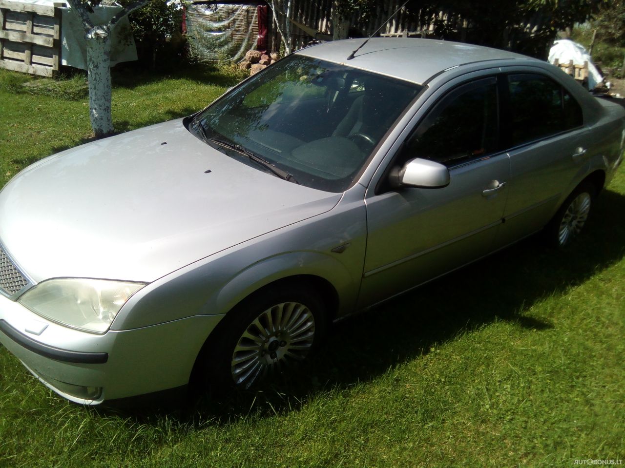 Ford Mondeo, Седан