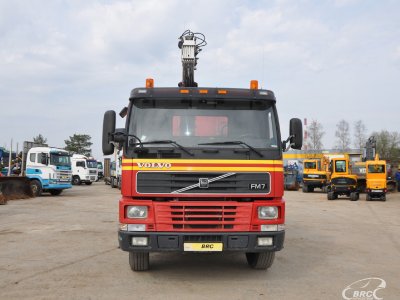 Volvo FM7, Savivarčiai su kranu | 2
