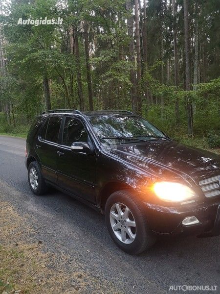 Mercedes-Benz ML350 | 1