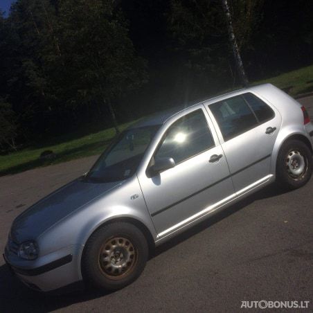 Volkswagen Golf | 4