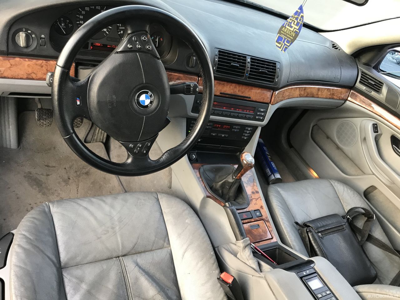 BMW 525 | 7
